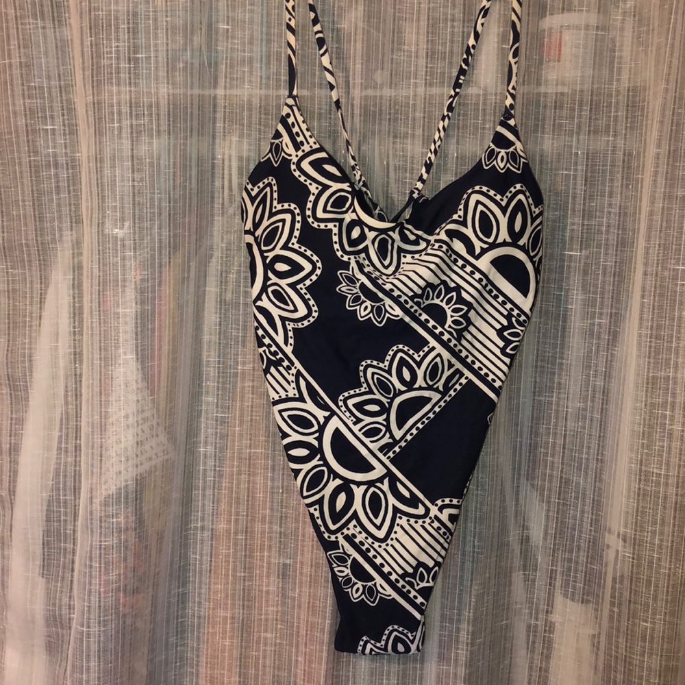 Never worn American Eagle bathing suit!